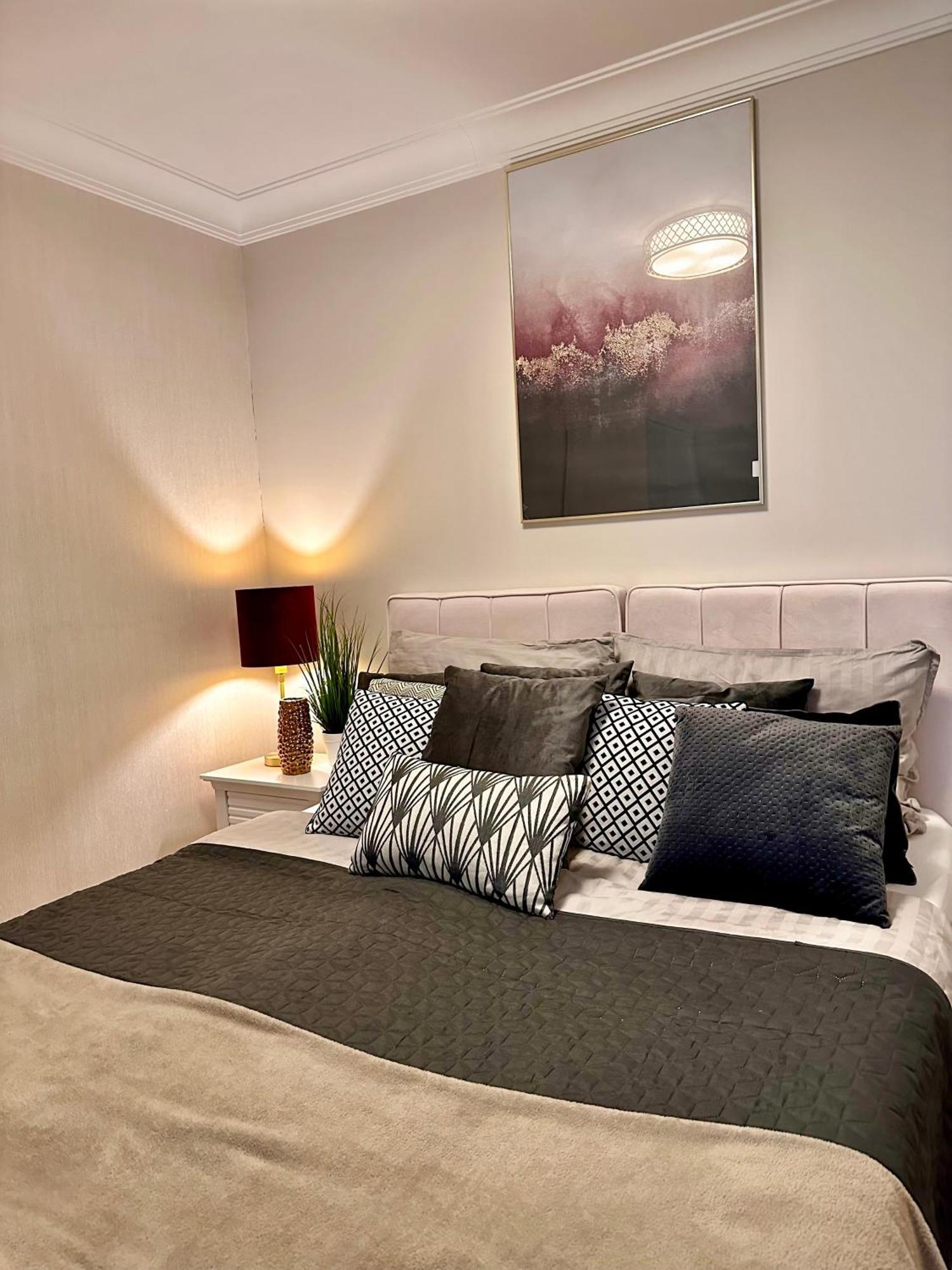 Apartamenty Kielce- Klonowa Nad Zalewem, 1-14 Osob, Faktura, Parking, Centrum Экстерьер фото