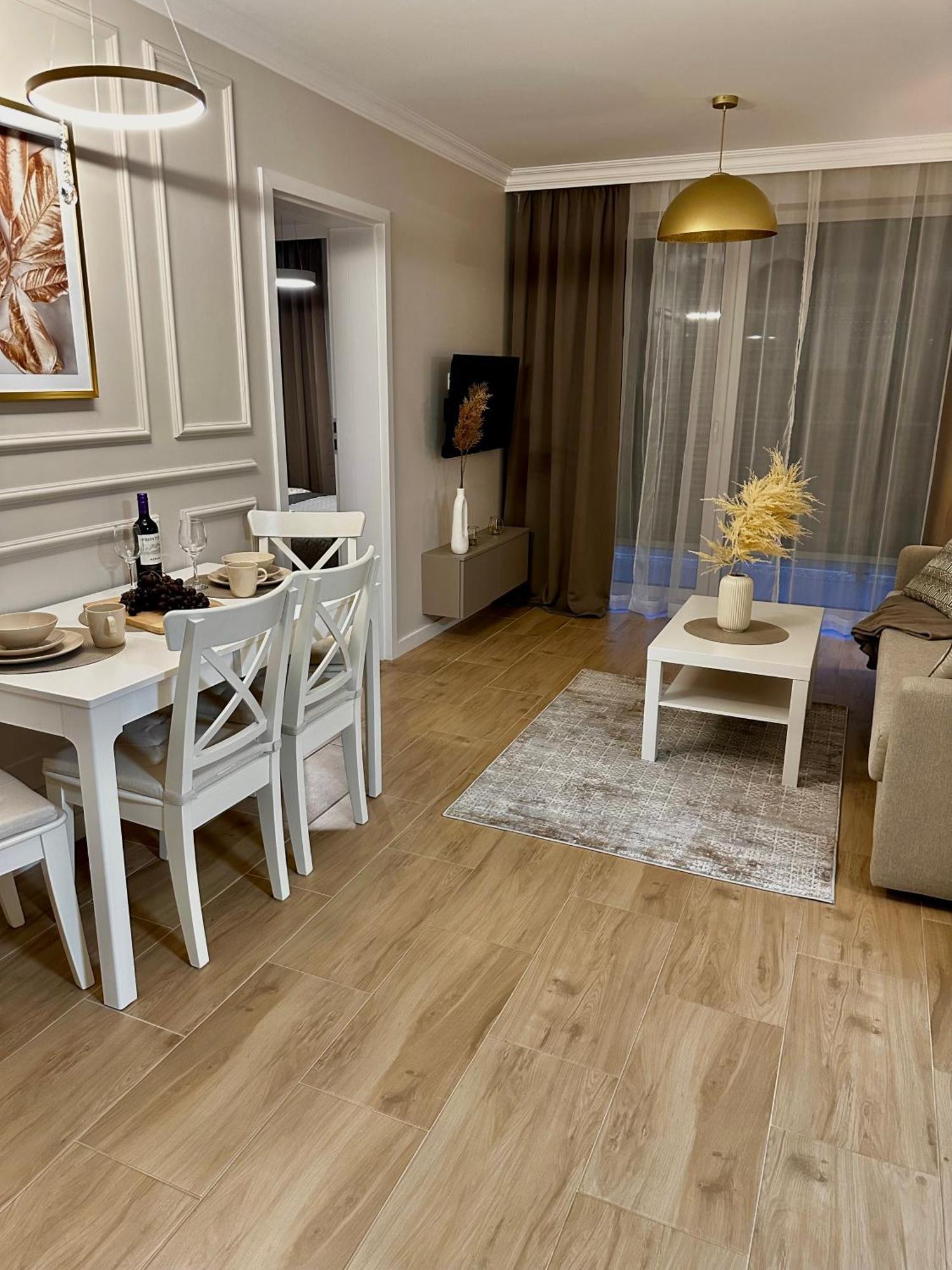Apartamenty Kielce- Klonowa Nad Zalewem, 1-14 Osob, Faktura, Parking, Centrum Экстерьер фото